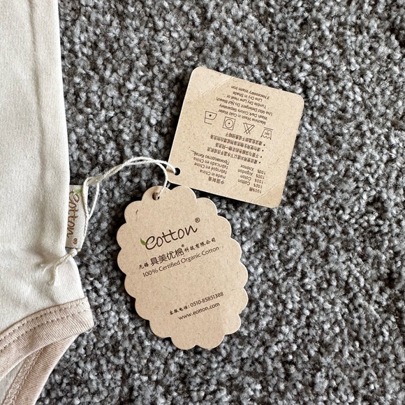 NWT, 2 baby boy onsies 9-12 months - Picture 4 of 8